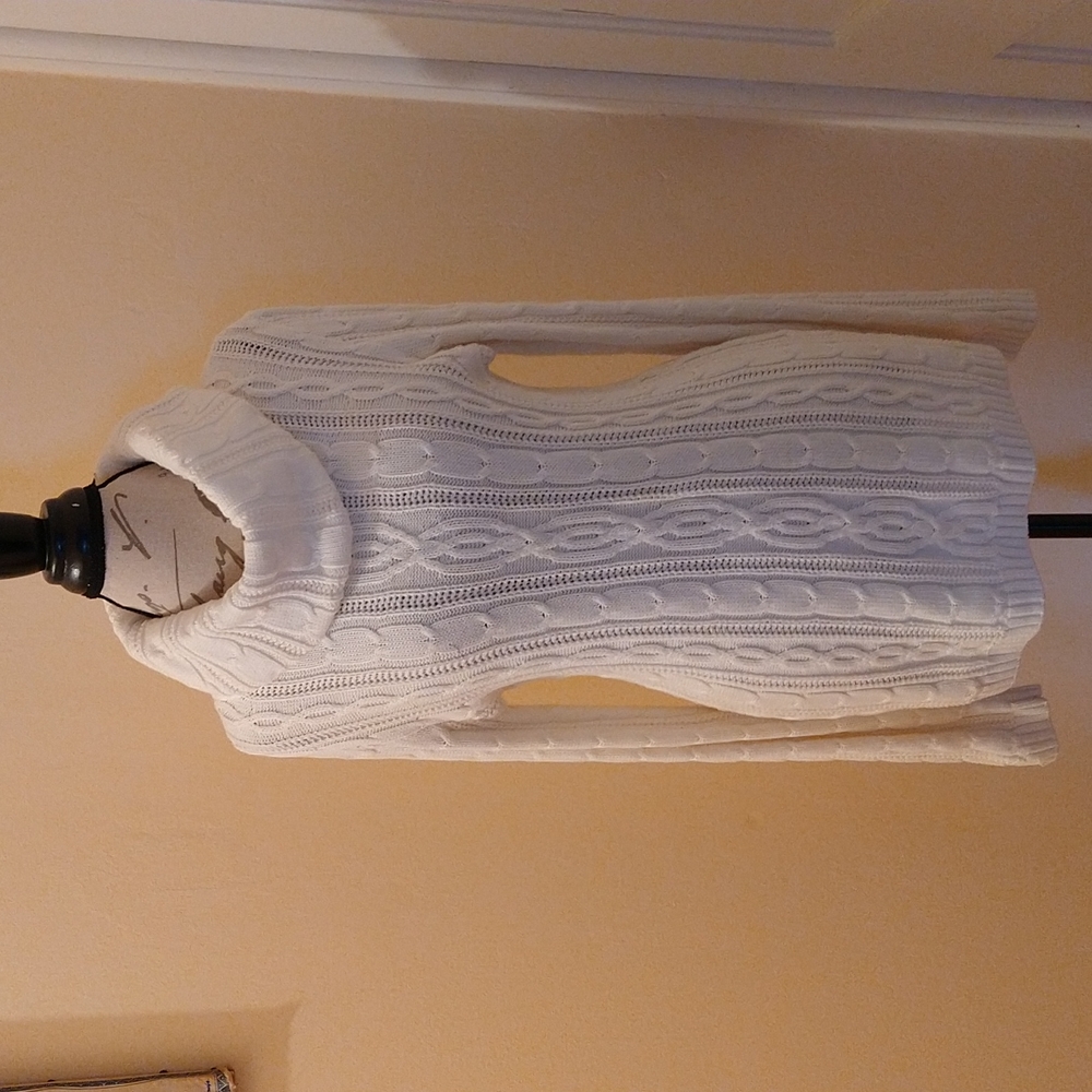 Sonoma cream cable knit sweater Sz M